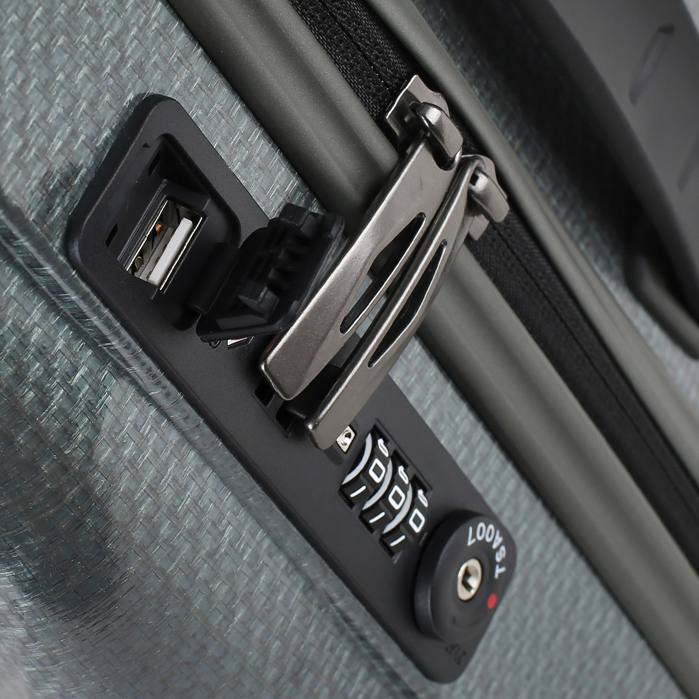 Чемодан для ручной клади из материала Curv с кодовым замком Samsonite C-Lite