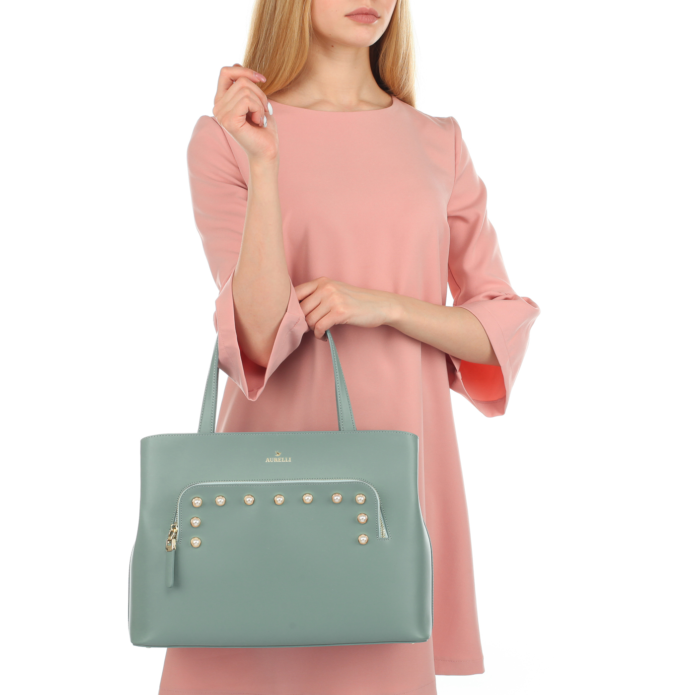 Женская кожаная сумка с декором Aurelli 
