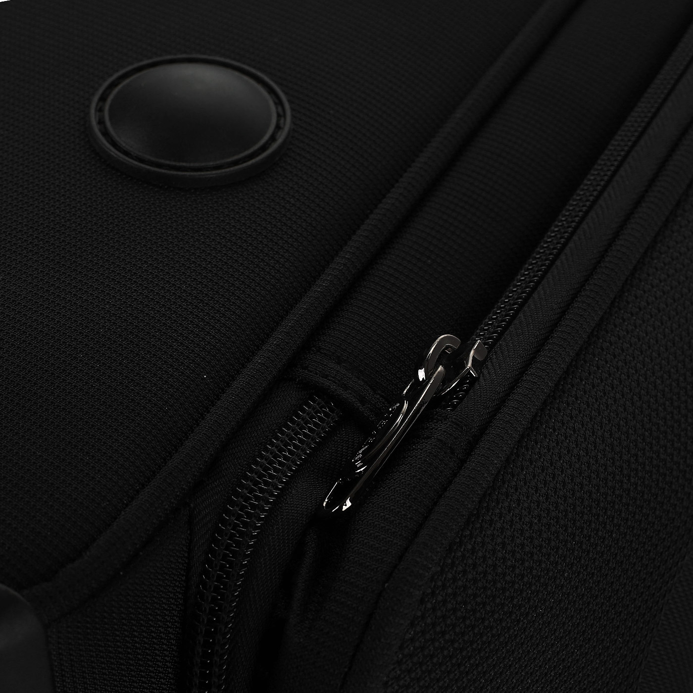 Чемодан средний M тканевый с кодовым замком Stevens Urban