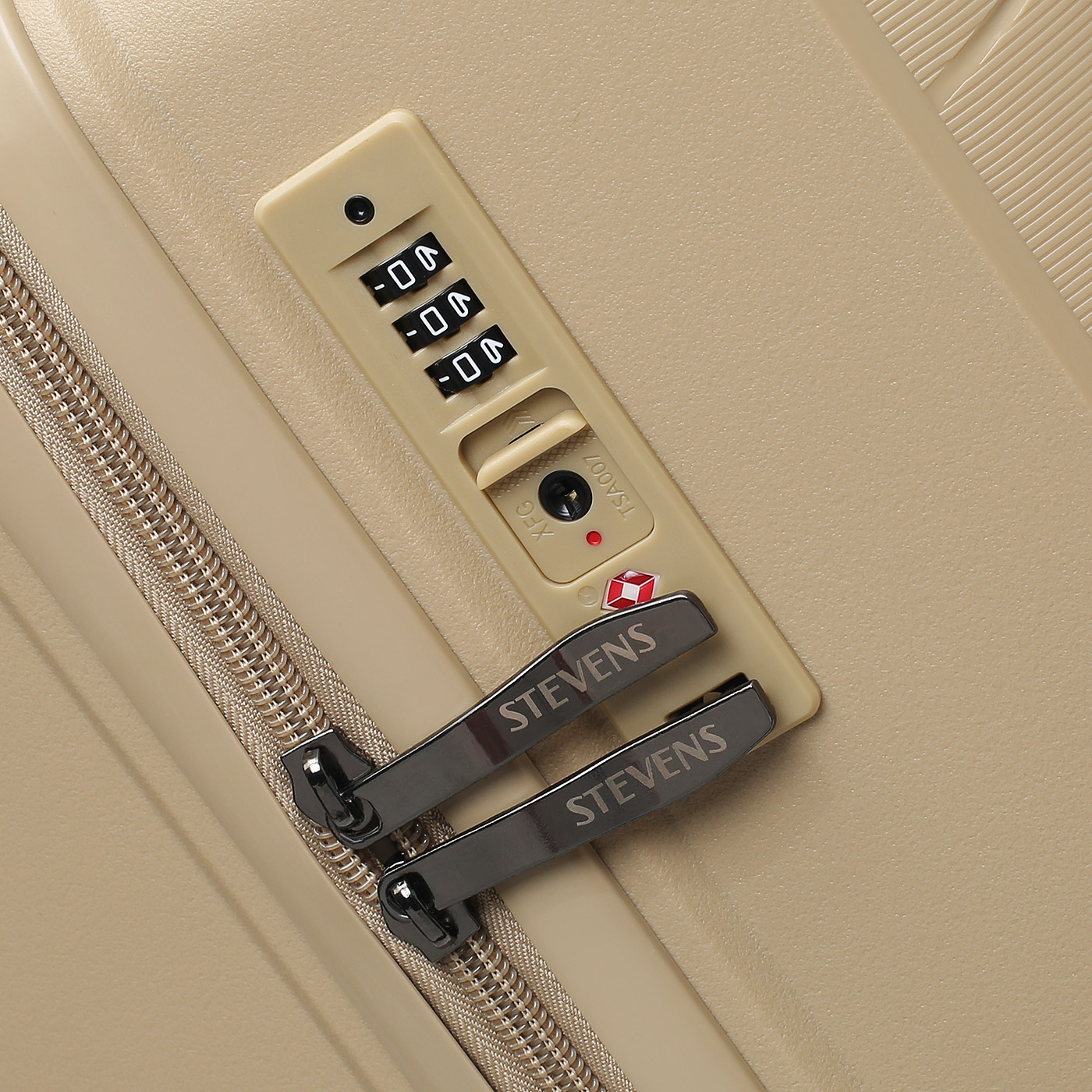 Чемодан большой L из полипропилена Stevens Chrome