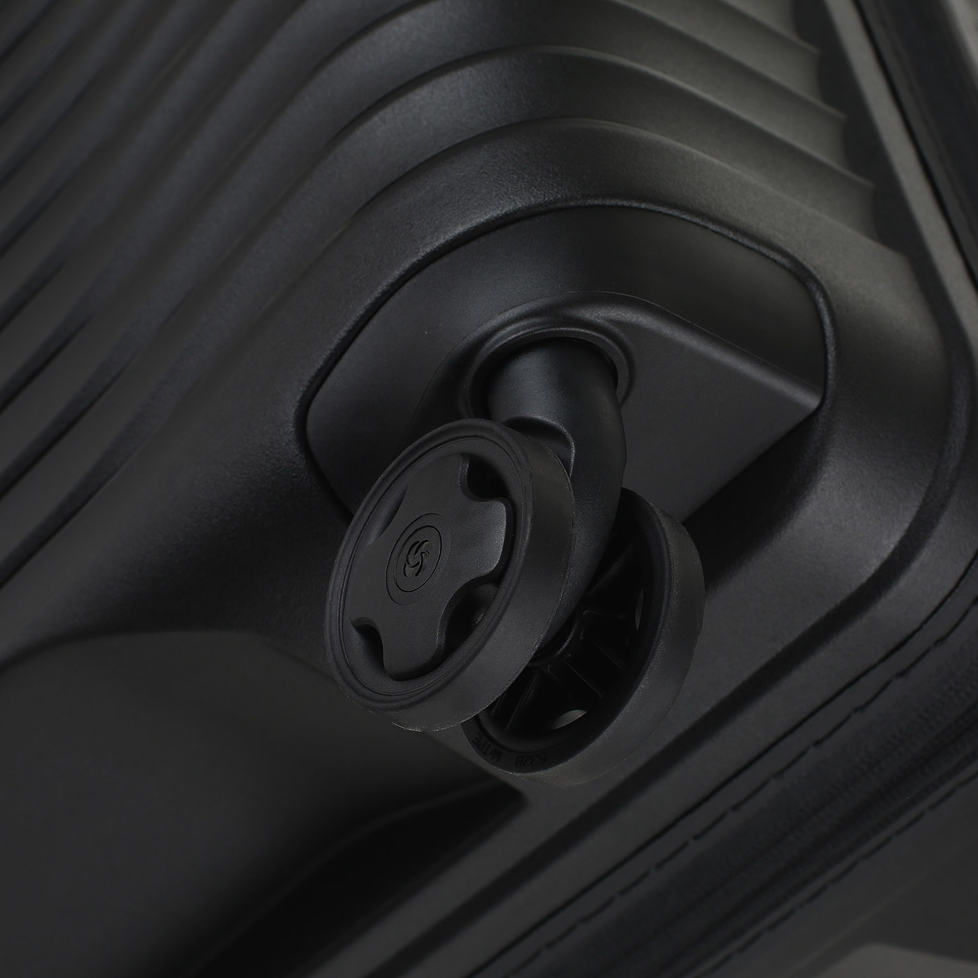 Чемодан на колесах Samsonite Upscape