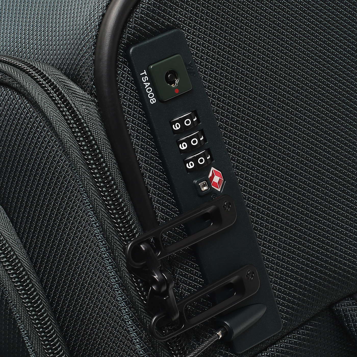 Текстильный чемодан Samsonite Respark