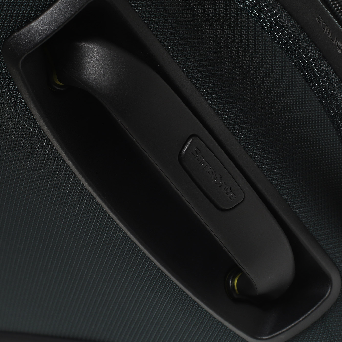 Текстильный чемодан Samsonite Respark