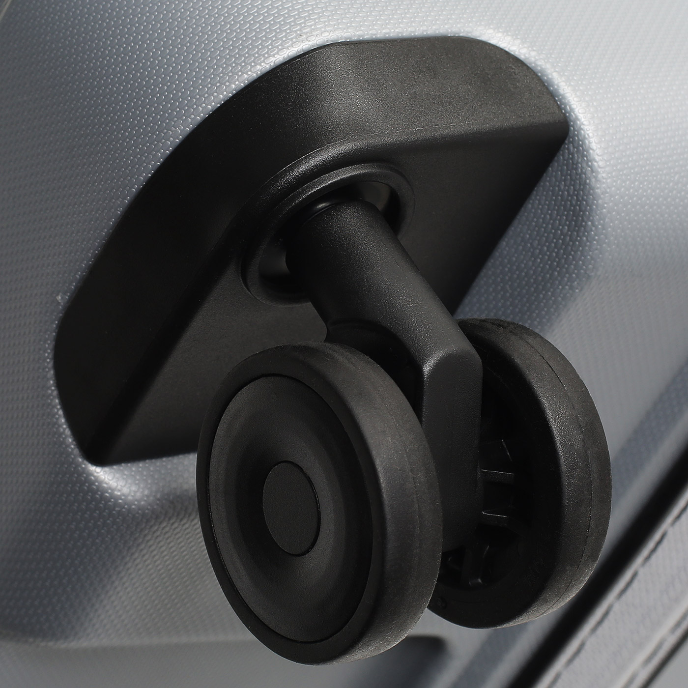 Чемодан большой L из полипропилена Eberhart Link