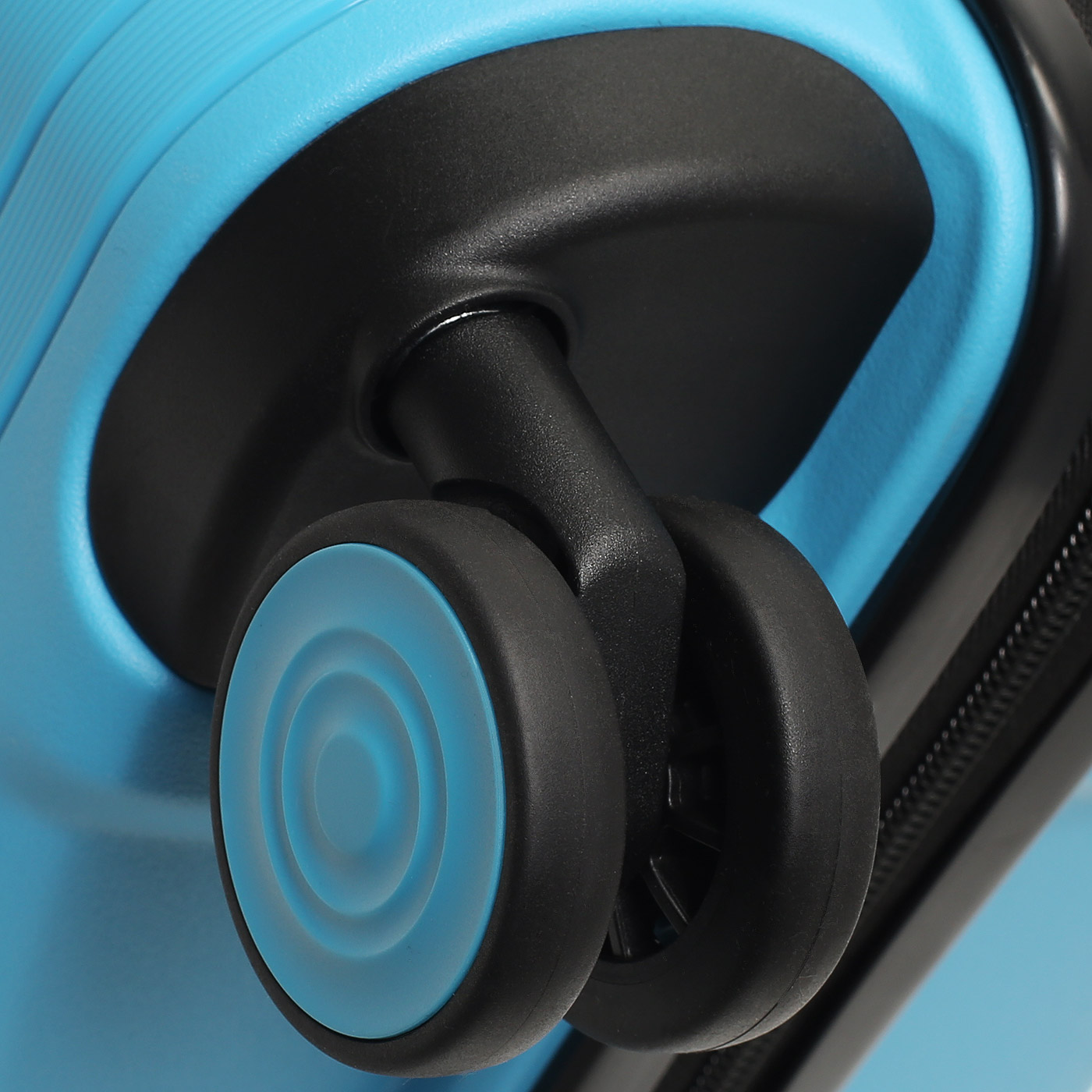 Чемодан на колесах Eberhart Eagle