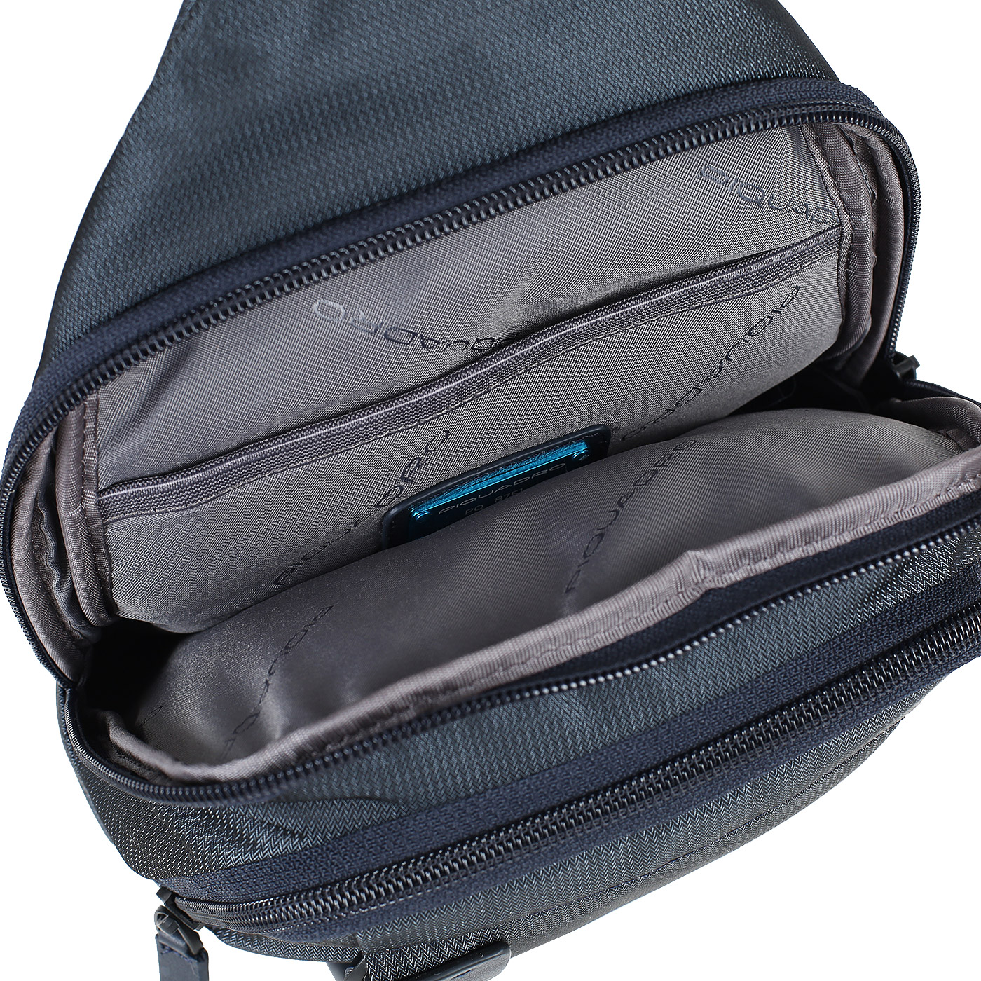 Сумка-рюкзак на одно плечо Piquadro P16